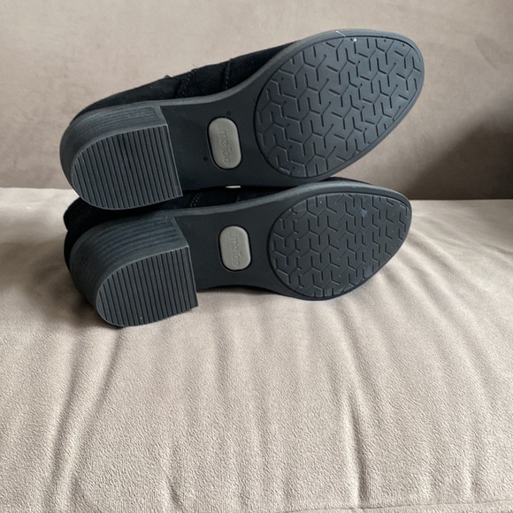 Me Too Chelsea Boot Size 6 - Picture 2 of 6